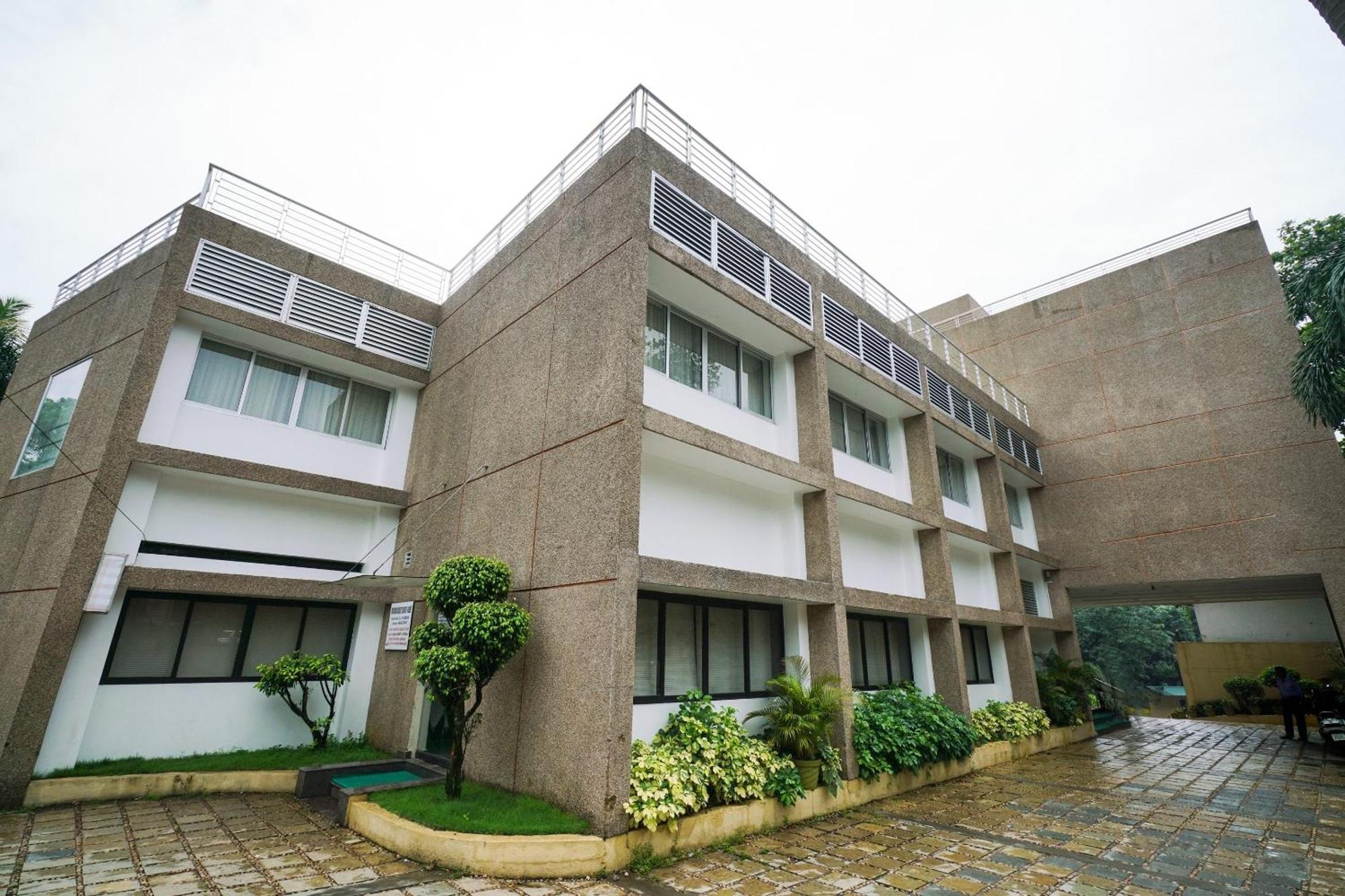 Super Townhouse Mookkannoor Tourist Home Angamali Exterior foto